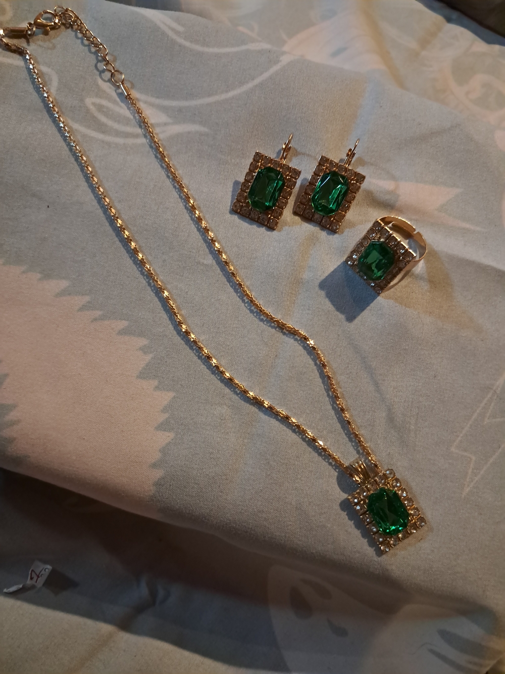 Gold-Tone Emerald Green Crystal Jewelry Set - Necklace, Earrings & Ring